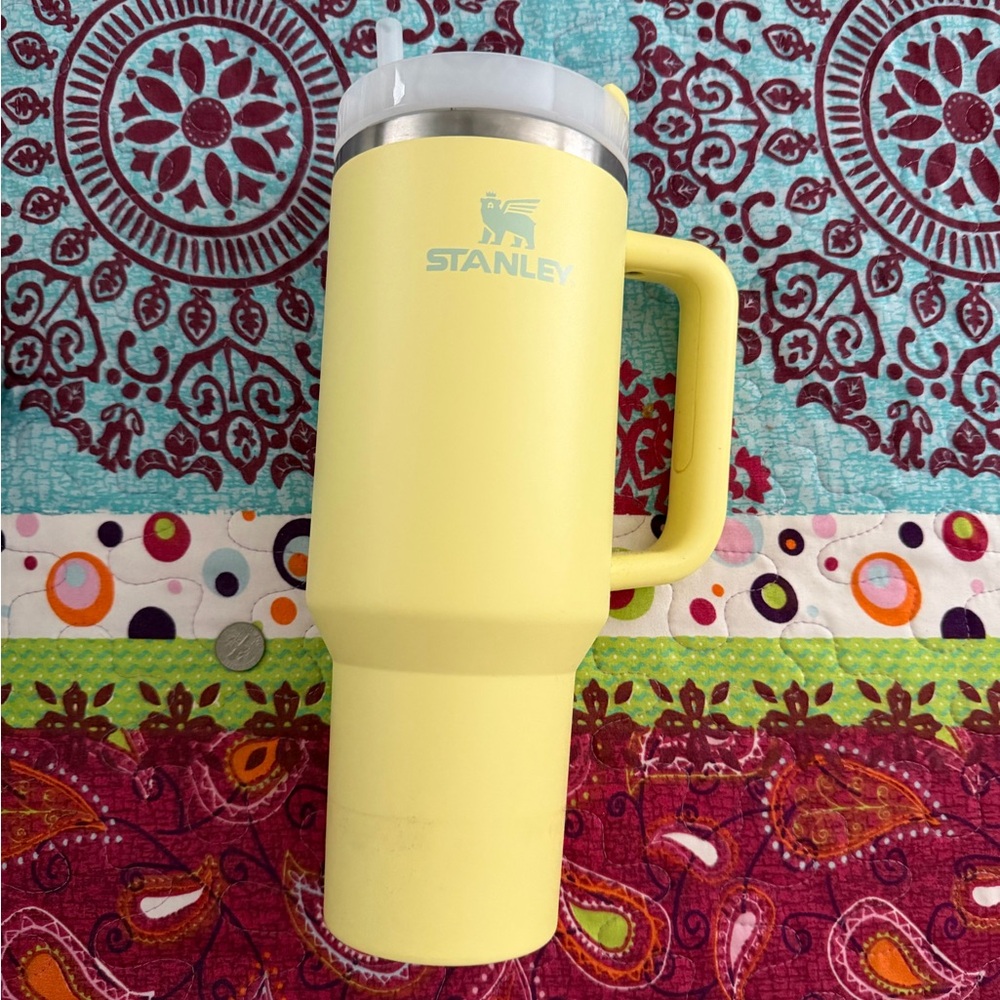 Stanley Bright Yellow 40 ox